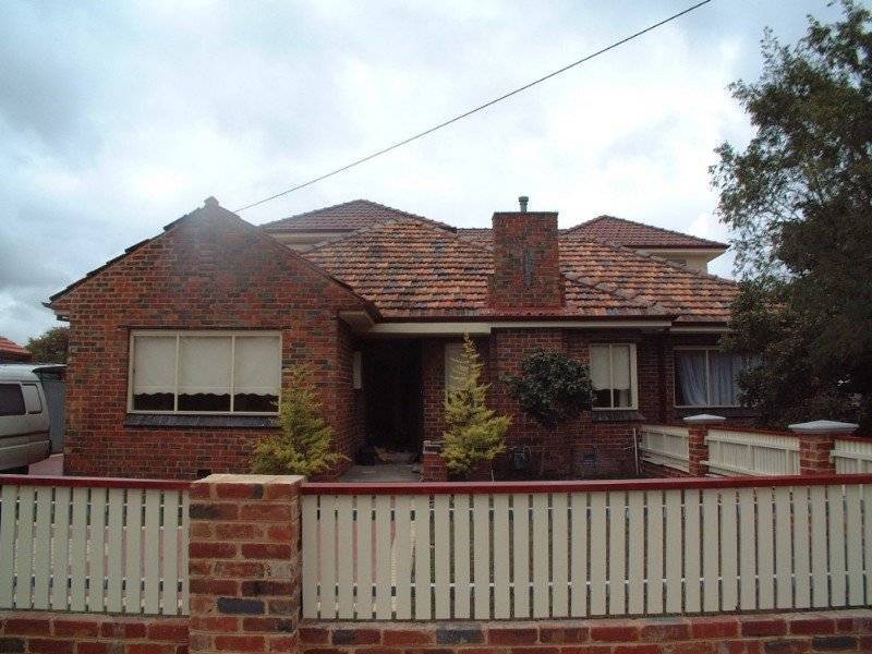 30A Hazel Grove, Pascoe Vale VIC 3044