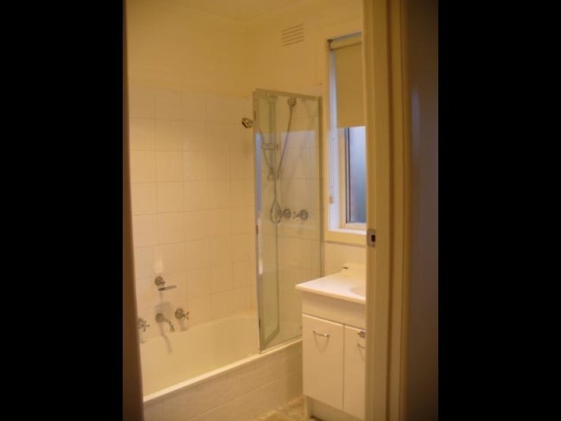 11 Brownhill Street, Bundoora VIC 3083