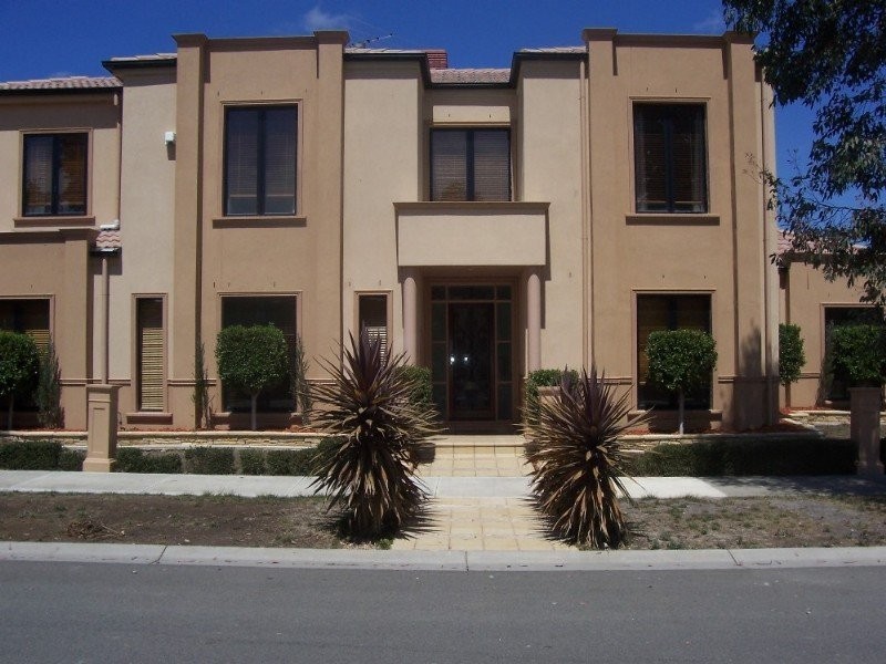 14 Birrali Way, South Morang VIC 3752