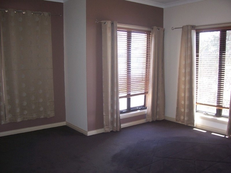 14 Birrali Way, South Morang VIC 3752