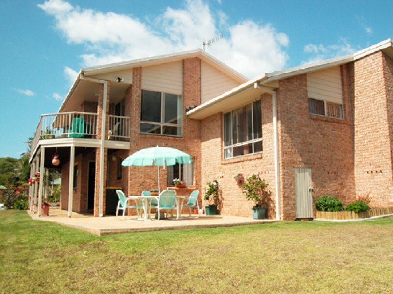 24 Yalla Kool Drive, Ocean Shores NSW 2483