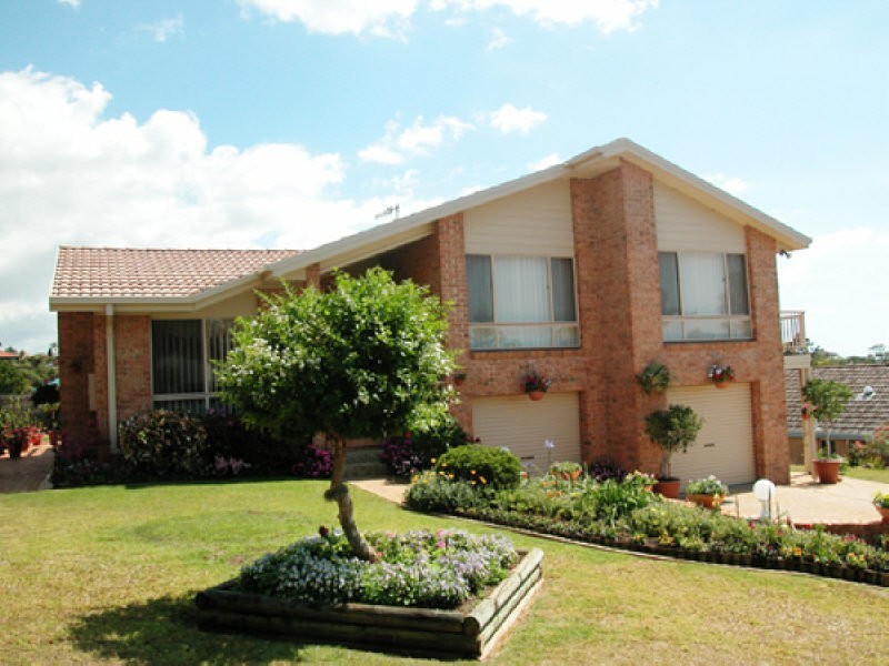 24 Yalla Kool Drive, Ocean Shores NSW 2483