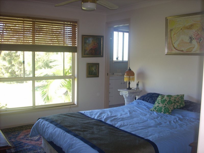 104 Beech Drive, Suffolk Park NSW 2481