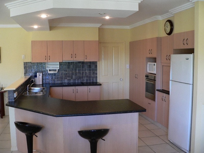 2 Wimbledon Way, Oxenford QLD 4210