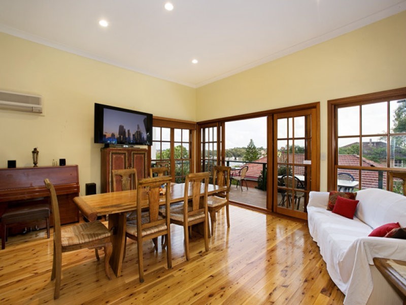 3 Bernard Avenue, Gladesville NSW 2111