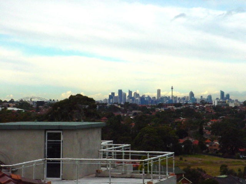 8 Cowell Street, Ryde NSW 2112