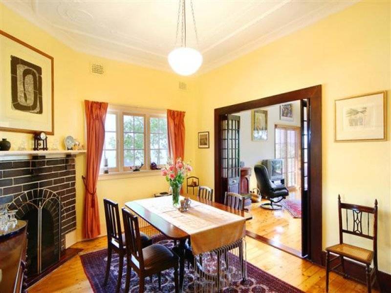 3 Bernard Avenue, Gladesville NSW 2111