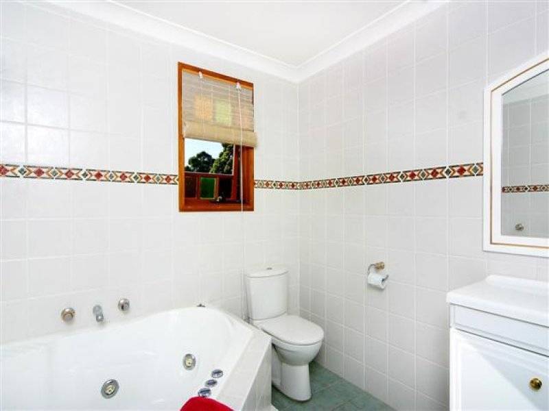 3 Bernard Avenue, Gladesville NSW 2111