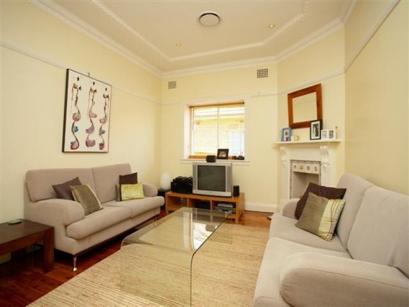 30 TENNYSON ROAD, Gladesville NSW 2111