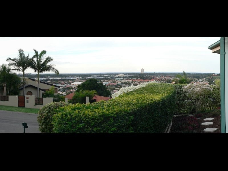 17 Oakland Parade, Banora Point NSW 2486