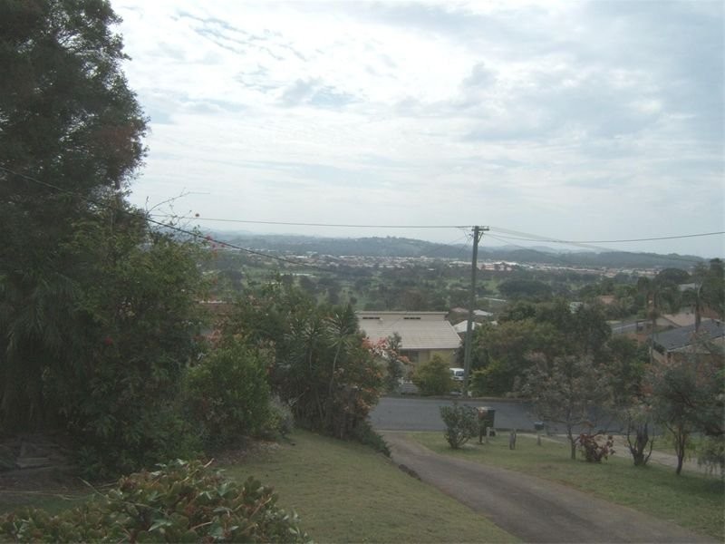 22 Durigan Place, Banora Point NSW 2486
