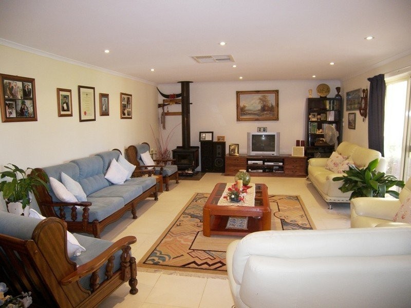 24 Statham Avenue, Salisbury East SA 5109