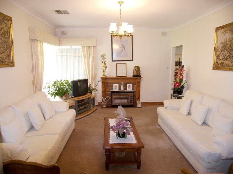 24 Statham Avenue, Salisbury East SA 5109