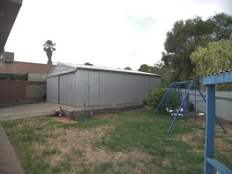 13 Hampton Court, Salisbury East SA 5109