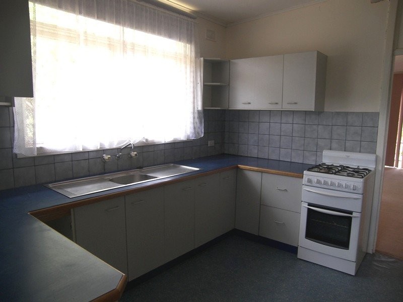 6 Hodge Road, Para Hills SA 5096