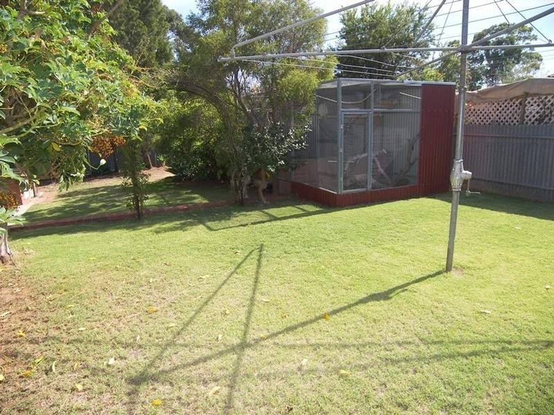 10 Dienelt Drive, Para Hills West SA 5096