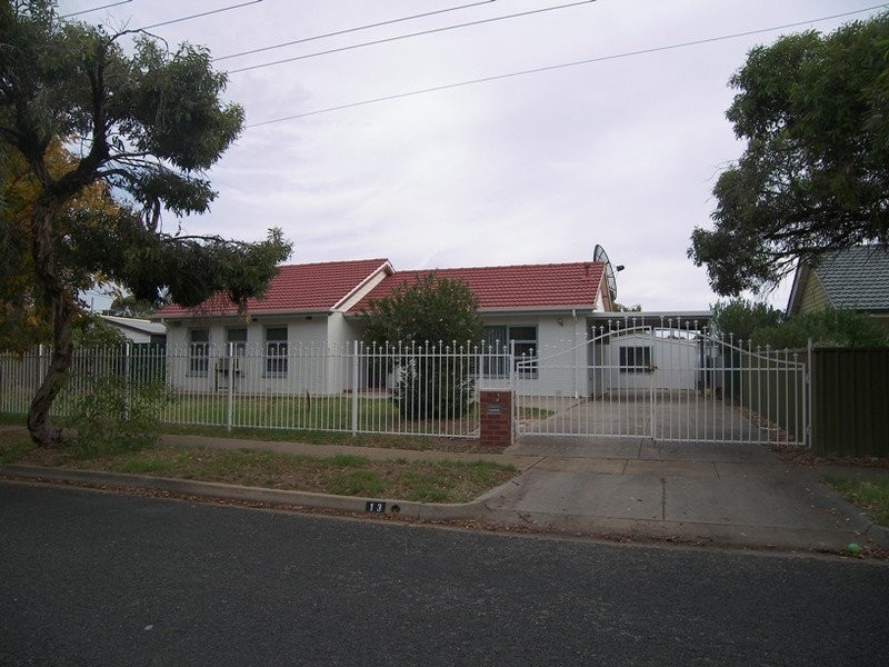 13 Richardson Street, Parafield Gardens SA 5107