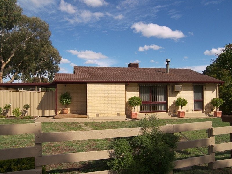 17 Andrew Avenue, Salisbury East SA 5109