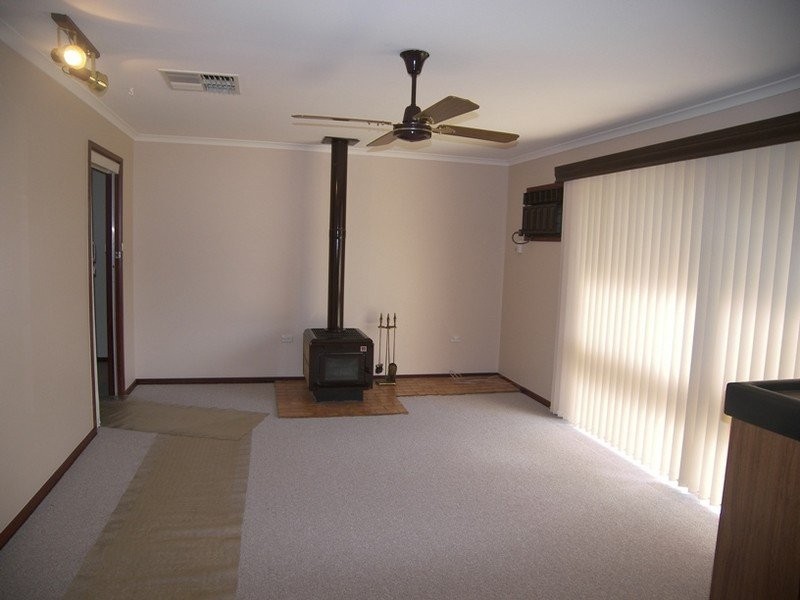 17 Andrew Avenue, Salisbury East SA 5109