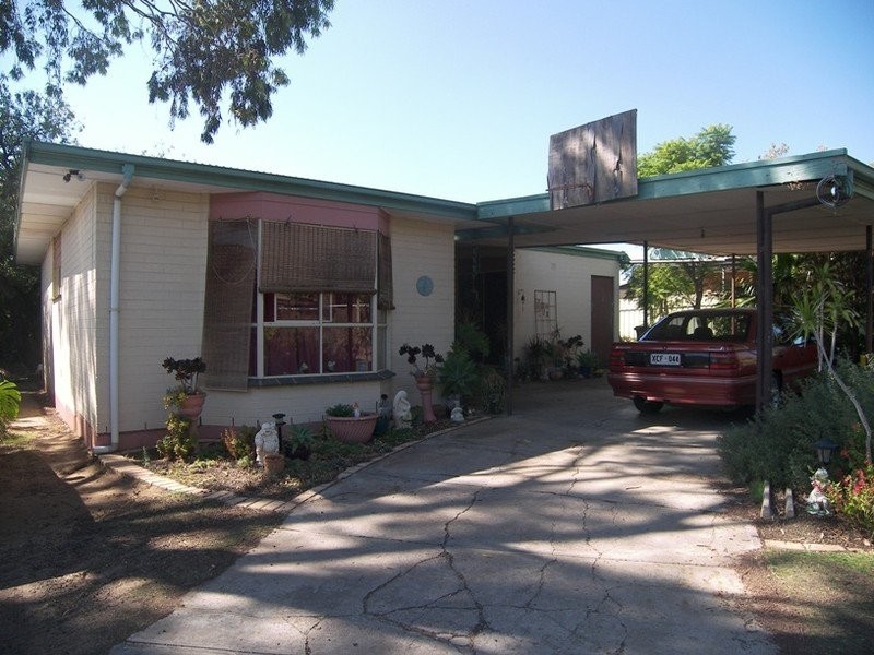 4 Gould Street, Para Hills SA 5096