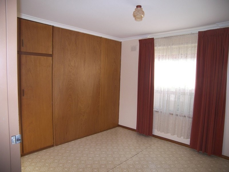 16 Harrow Road, Para Hills West SA 5096
