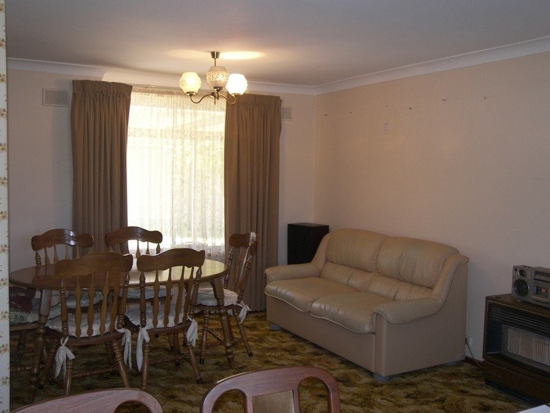 16 Harrow Road, Para Hills West SA 5096