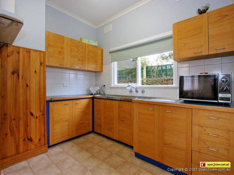 12 Fifth Avenue, Rosebud VIC 3939