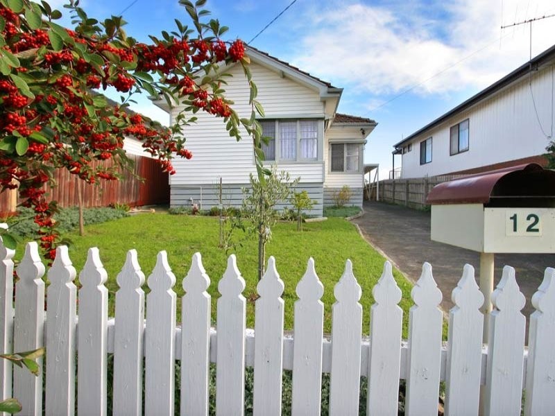12 Fifth Avenue, Rosebud VIC 3939
