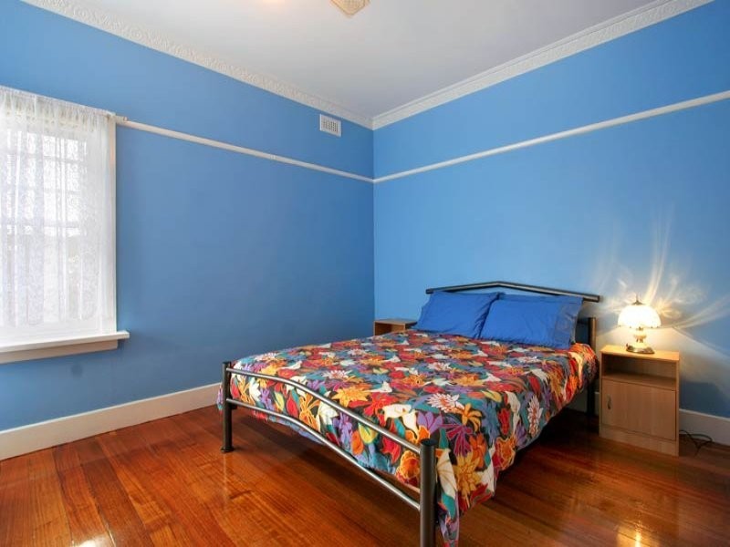 12 Fifth Avenue, Rosebud VIC 3939