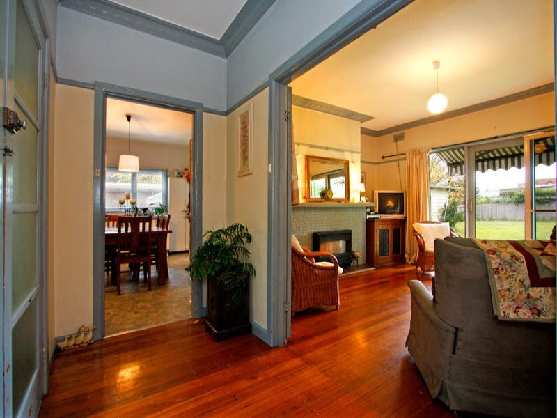 10 Warraburra Avenue, Rosebud VIC 3939