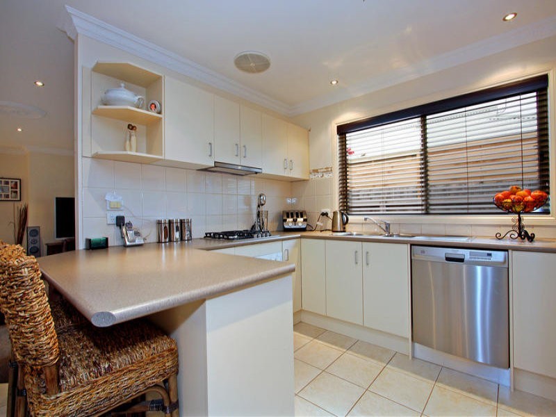 178 Seventh Avenue, Rosebud VIC 3939