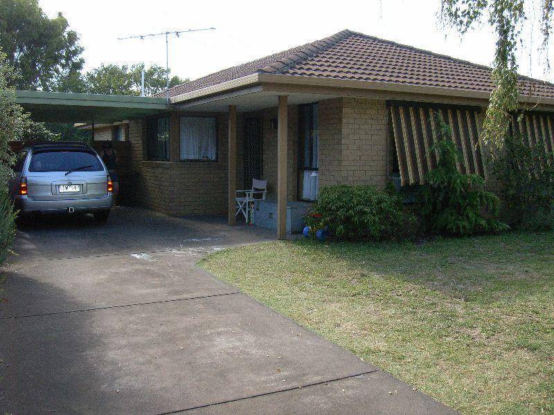 223 Ninth Avenue, Rosebud VIC 3939