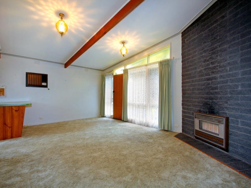 44 Leon Avenue, Rosebud VIC 3939