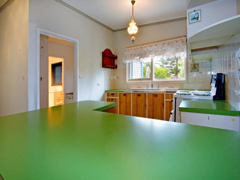 44 Leon Avenue, Rosebud VIC 3939