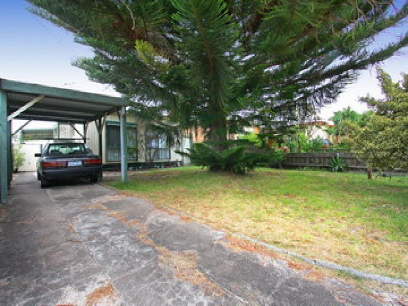 173 Seventh Avenue, Rosebud VIC 3939