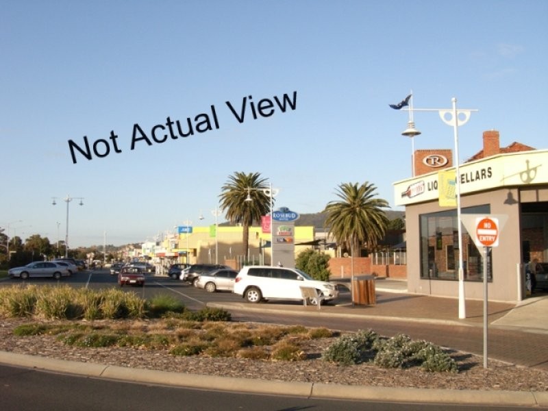 192 Eighth Avenue, Rosebud VIC 3939