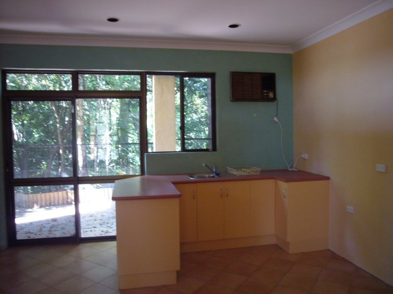 7 CREST CLOSE, Bayview Heights QLD 4868