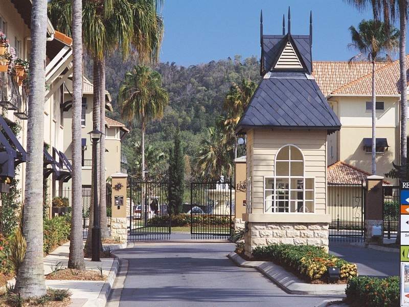 312/2 The Lakes Resort, Cairns QLD 4870