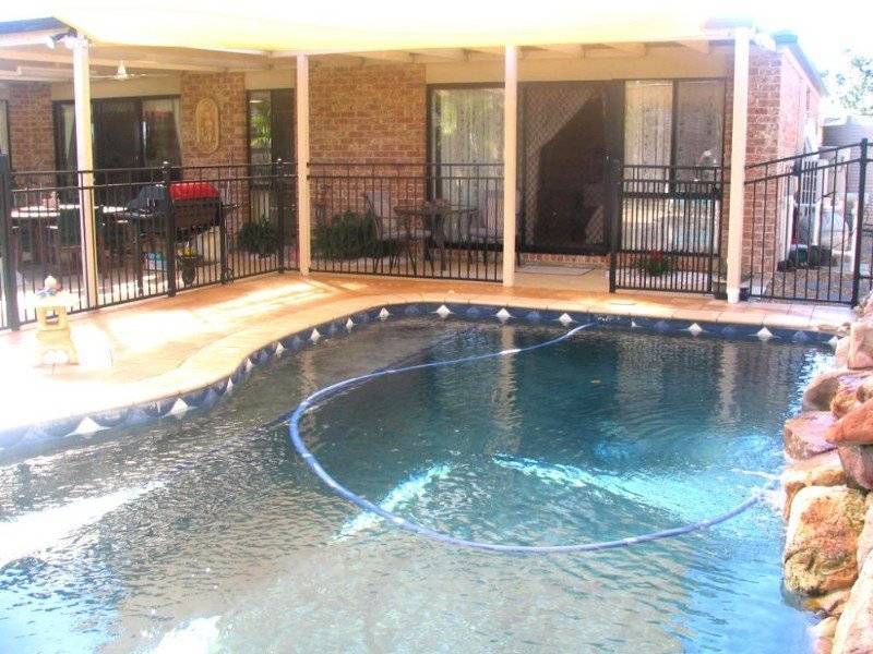 27 Inverary Place, Parkinson QLD 4115