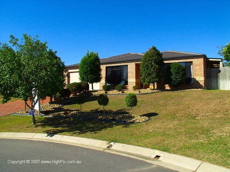 27 Inverary Place, Parkinson QLD 4115