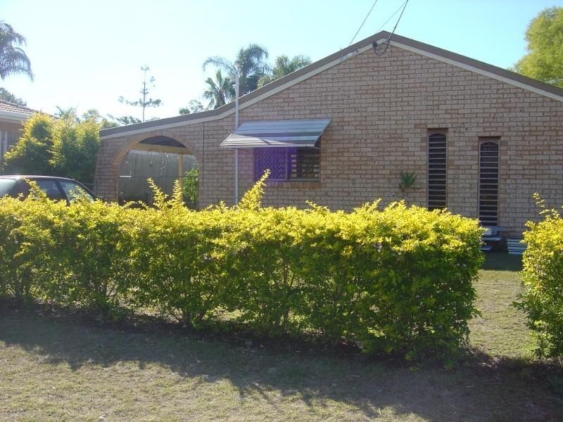 96 Peverell St, Hillcrest QLD 4118