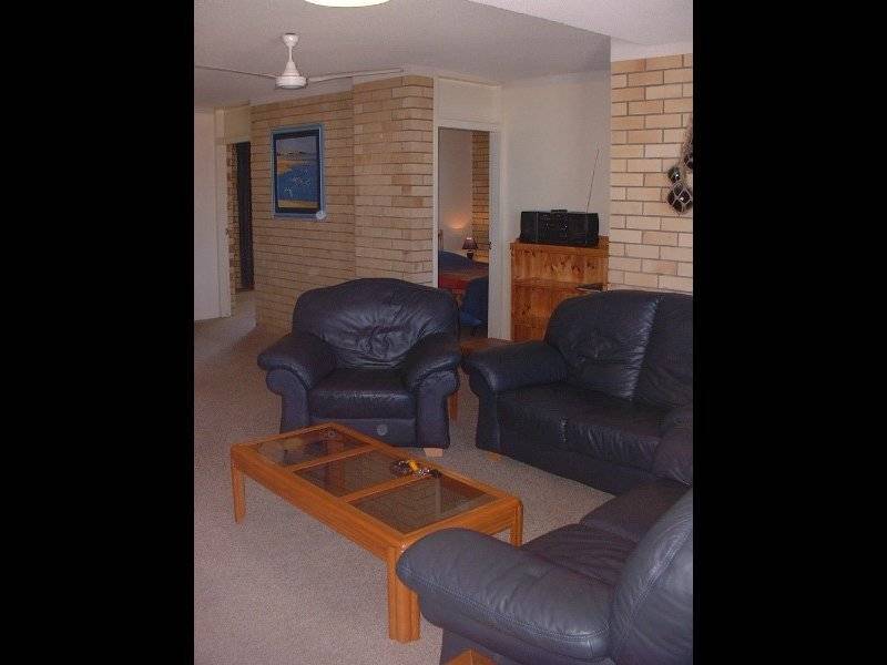 28 Mahia Terrace, Kings Beach QLD 4551
