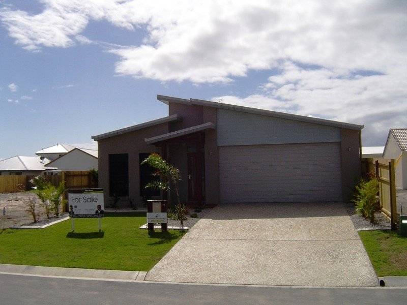 18 Wheeler Crescent, Caloundra West QLD 4551