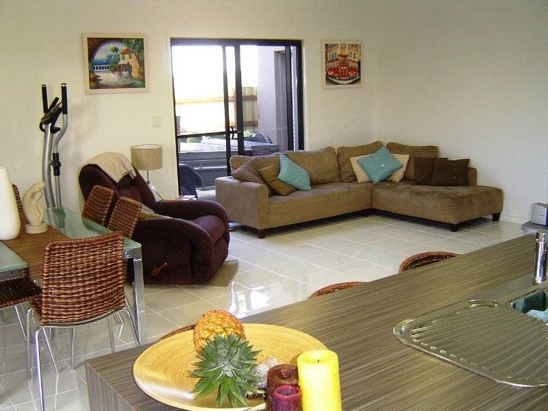 18 Wheeler Crescent, Caloundra West QLD 4551