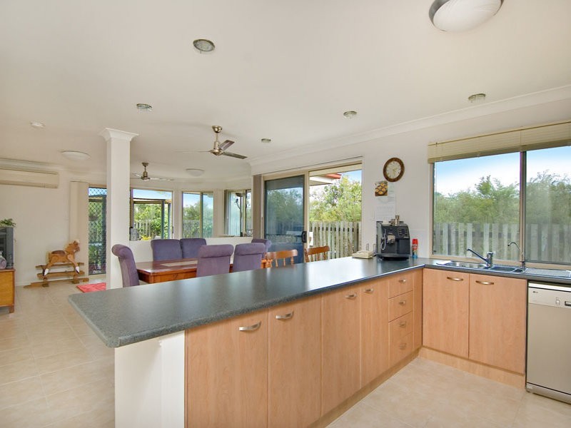 7 Huntley Place, Caloundra West QLD 4551