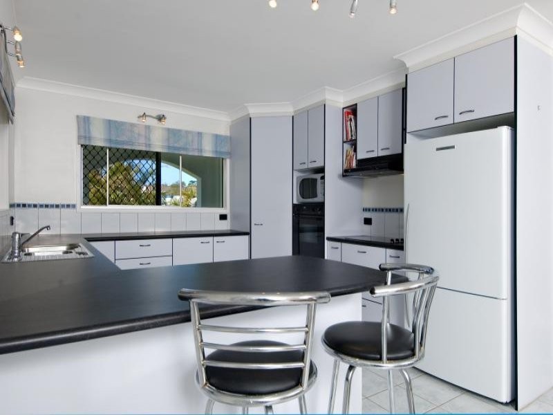 24 Wavell Avenue, Golden Beach QLD 4551