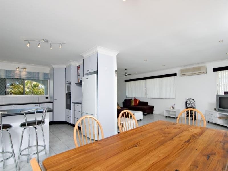 24 Wavell Avenue, Golden Beach QLD 4551