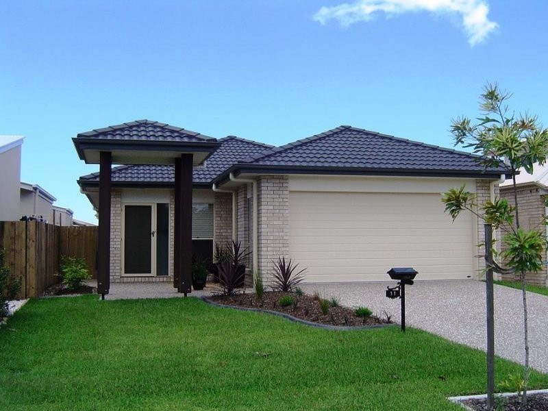 11 Barrine Crescent, Caloundra West QLD 4551