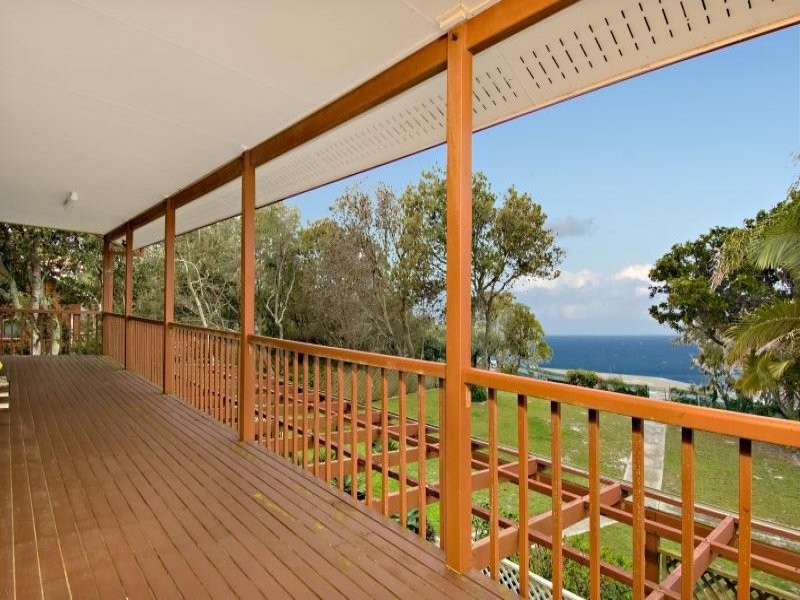 54 Bayside Drive, Beachmere QLD 4510