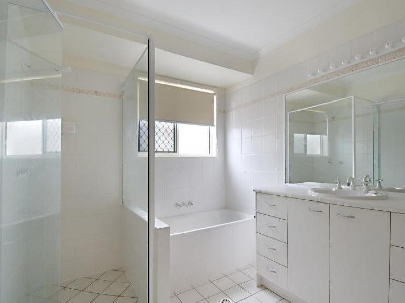 21 Lander Street, Pelican Waters QLD 4551